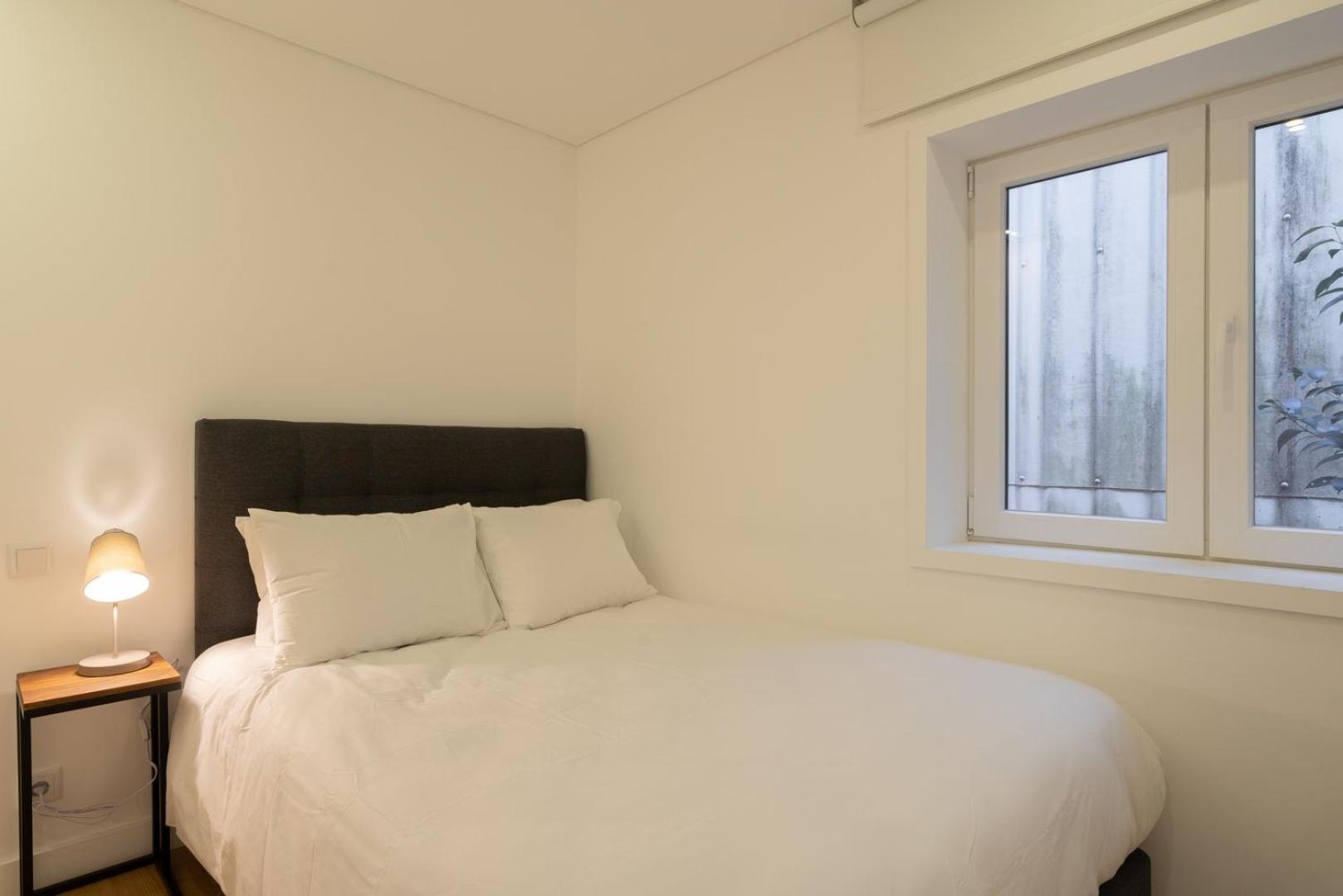 Guestready - Modern 2-Bedroom Apt In Cedofeita Porto Bagian luar foto
