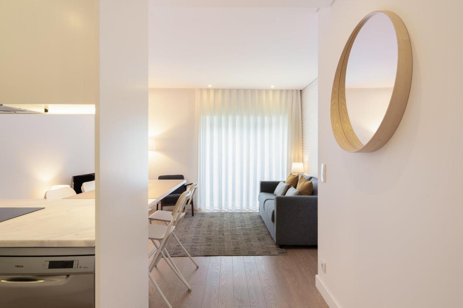 Guestready - Modern 2-Bedroom Apt In Cedofeita Porto Bagian luar foto