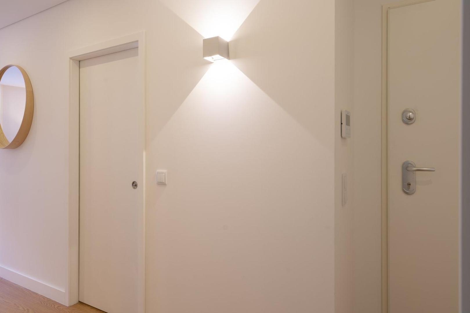 Guestready - Modern 2-Bedroom Apt In Cedofeita Porto Bagian luar foto